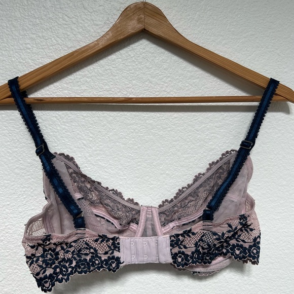 WACOAL EMBRACE LACE UNDERWIRE FLORAL UNLINED 34D BRA - Picture 3 of 5